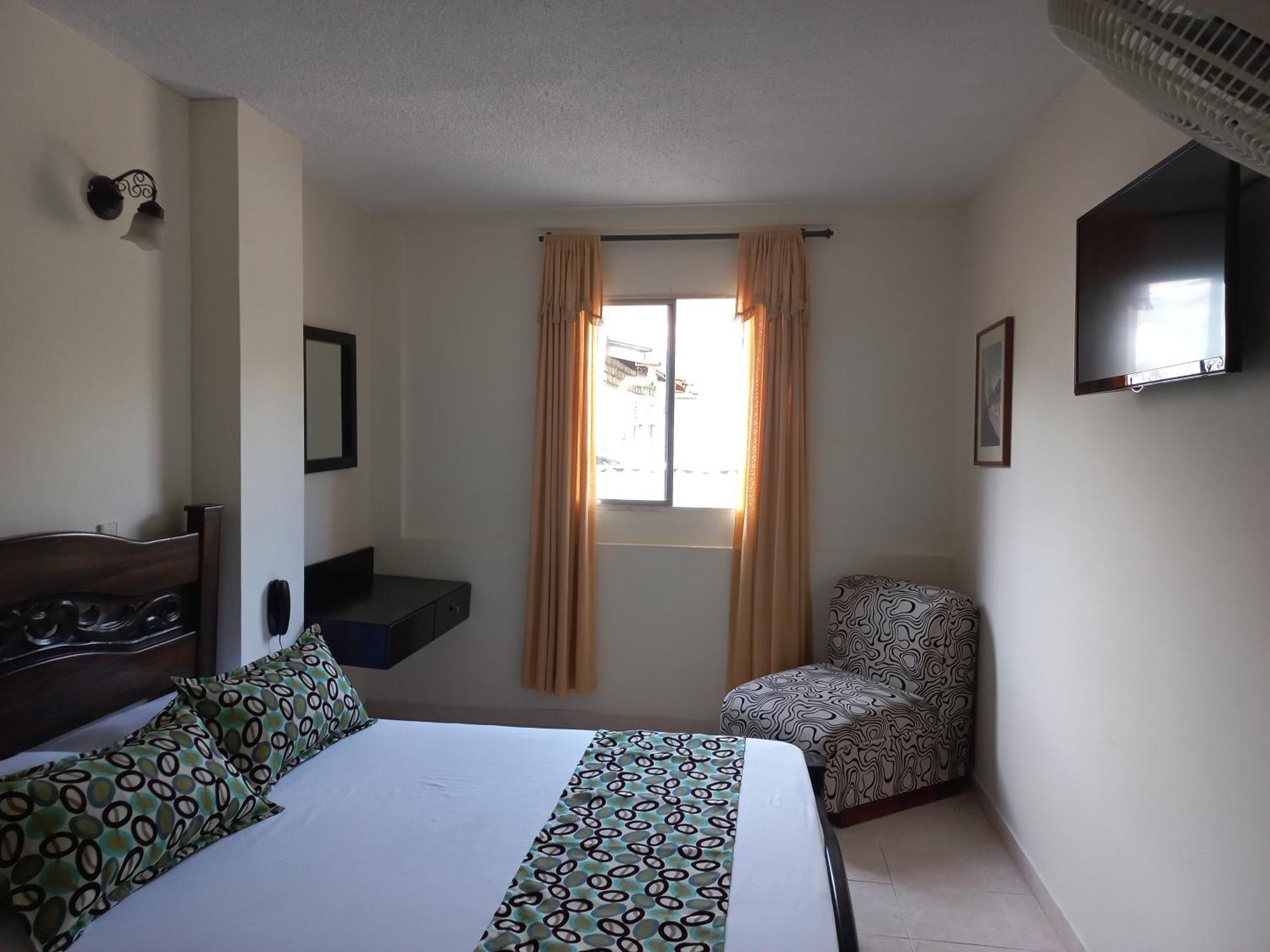 Hotel Los Tunjos Pereira Εξωτερικό φωτογραφία